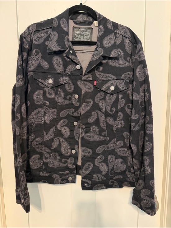 Levi's Other - Levi's Cotton Blend Black Paisley Print Trucker Denim Classic Jacket